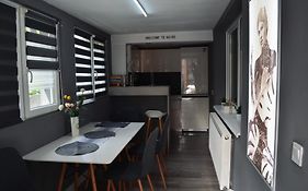 Nairo Residence